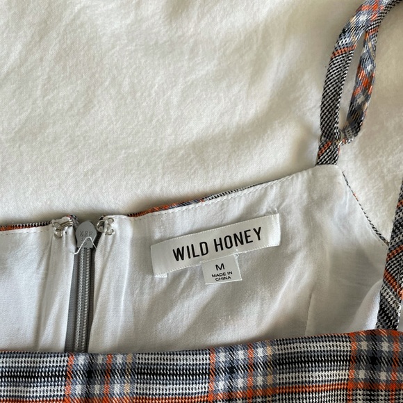 WILD HONEY MINI DRESS - Picture 6 of 9